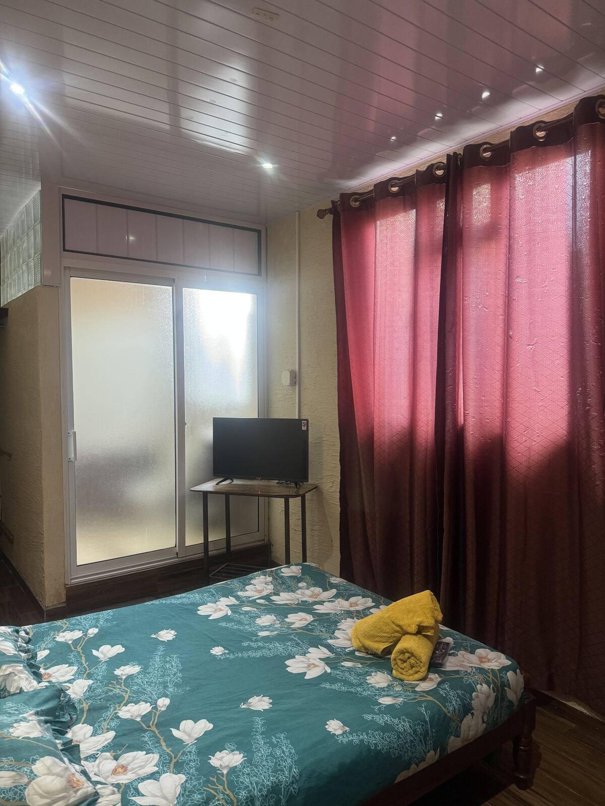 Standard private room at Manor Villa guest house near Gris Gris, Mauritius — photo 1
