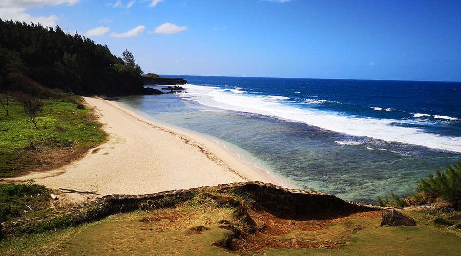Gris Gris Beach volcanic cliffs, Souillac, South Mauritius